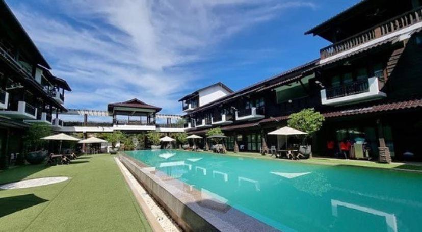 Villa D'Acqua Resort Masjid Tanah Luaran gambar